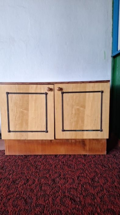 Продам стол раздвижной,с тумбой