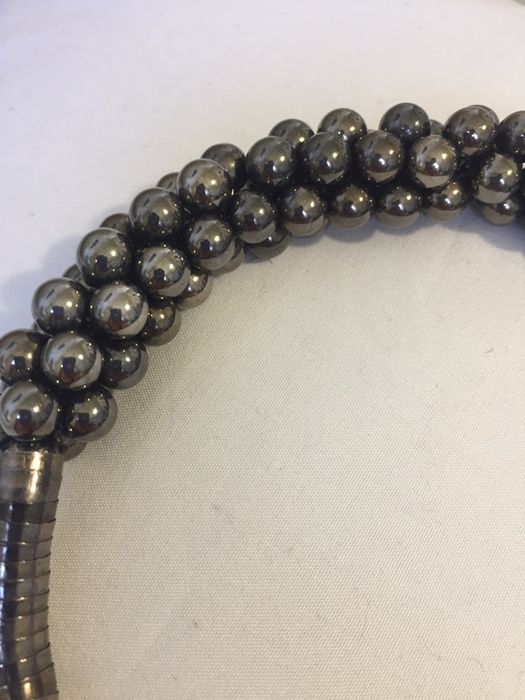 Дамско колие по врата