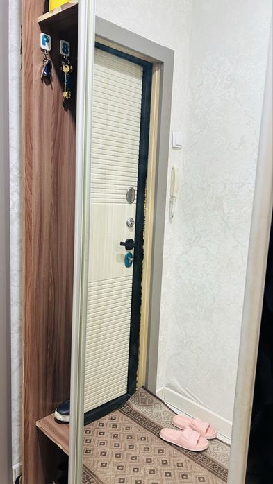 Продам шкаф в прихожку