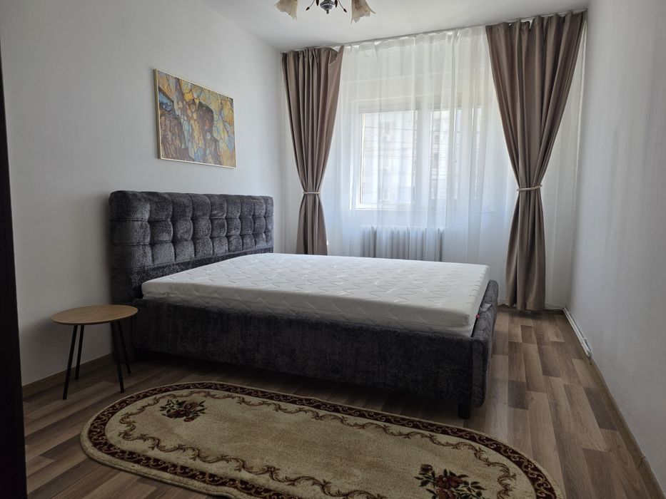 Proprietar 2 camere decomandat zona Zimbru