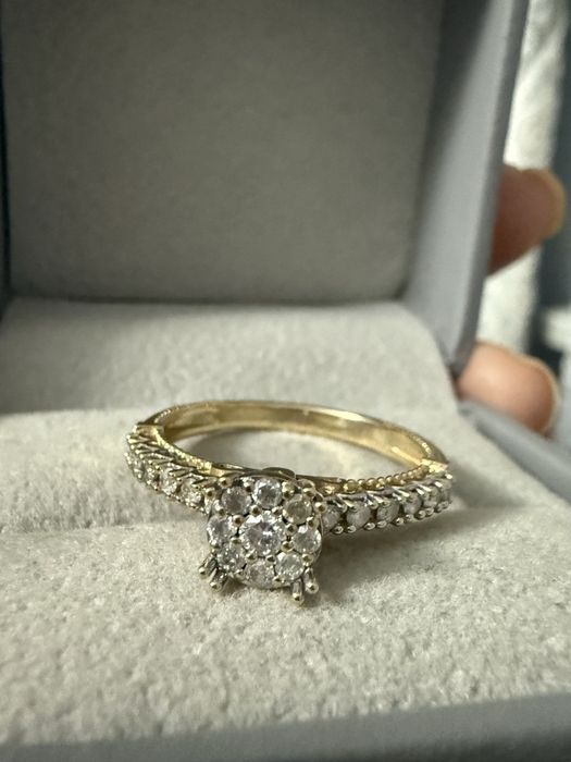 Бриллиантовое кольцо