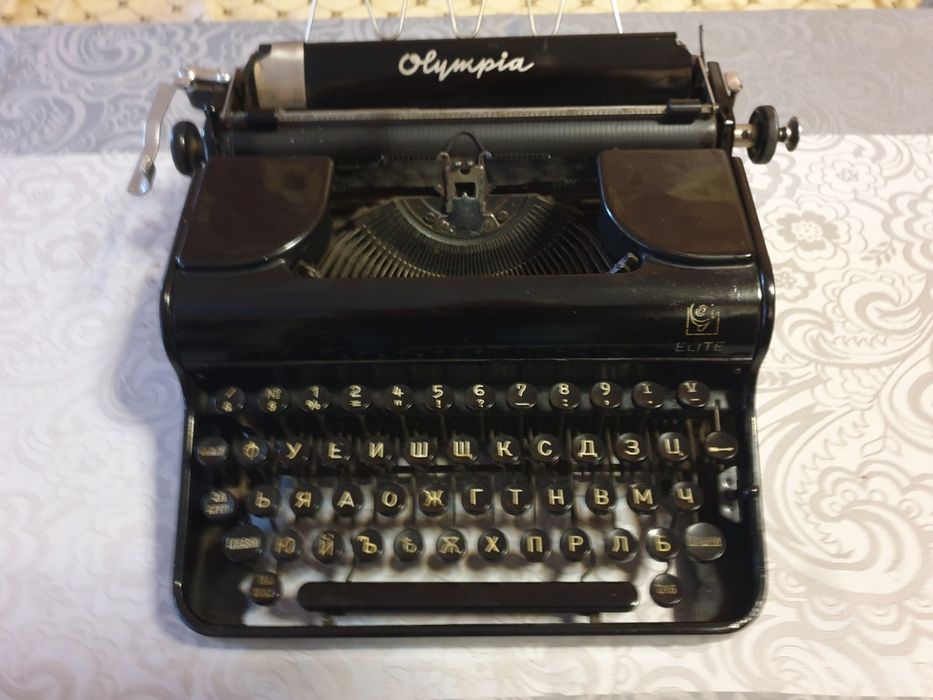 Пишещи машини РАЗПРОДАЖБА  Адлер, Континентал,Ерика, Идеал,Триумф