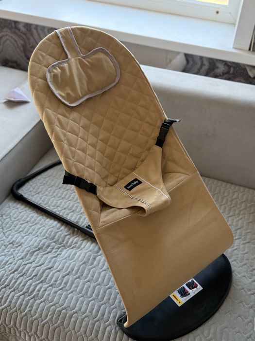 Срочно Продам легкий шезлонг