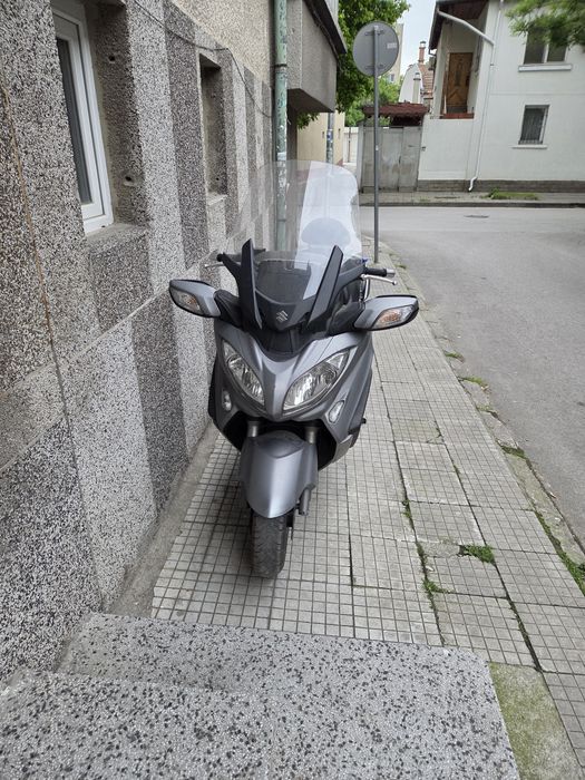 Suzuki burgman 650