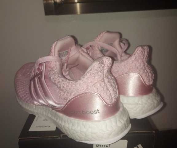 Дамски маратонки  ADIDAS ULTRABOOST DNA 5.0  Оригинални  EU39 1/3 -40 2/3