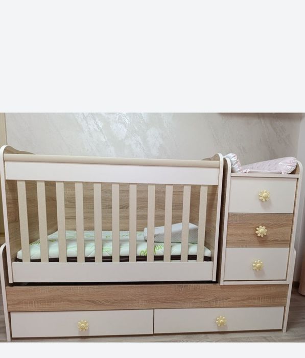 Кошара 3в1 с люлеещ механизъм с включен матрак