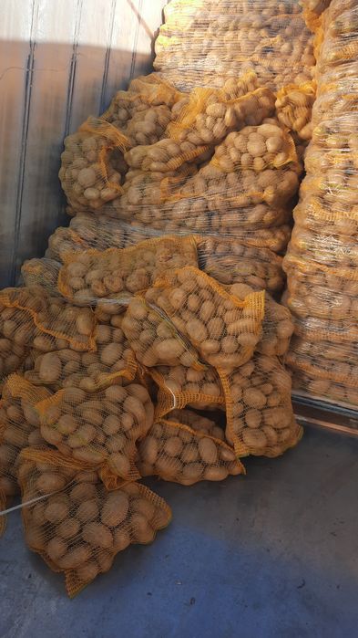 Vând cartofi  calitate 1