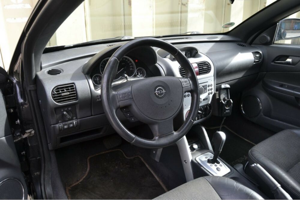 Opel Tigra Twintop 1.4 / Automat / Webasto