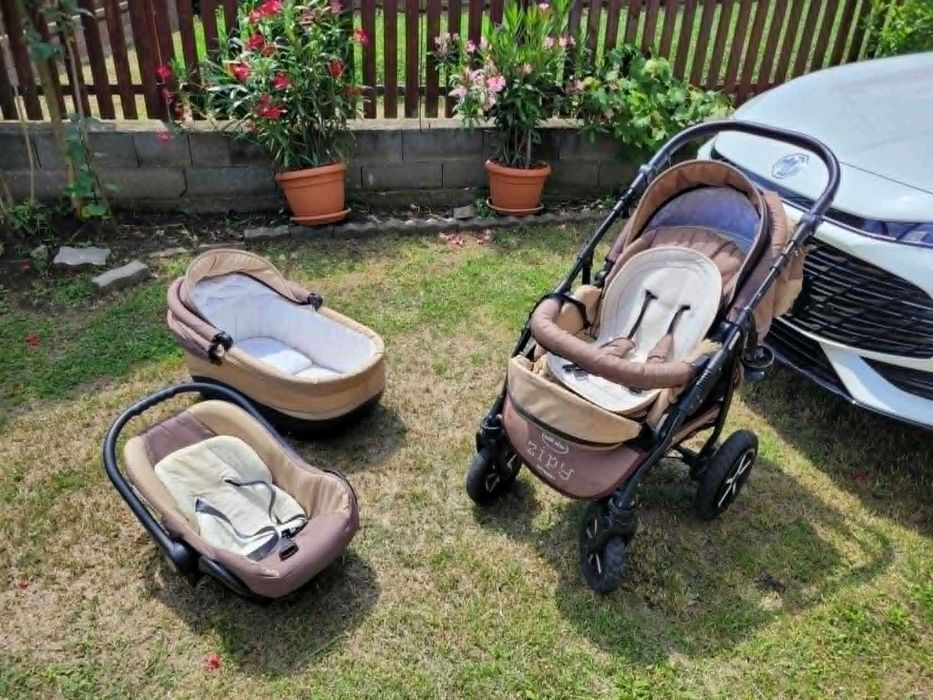 Carucior bebelusi Baby Merc Zippy 3 in 1
