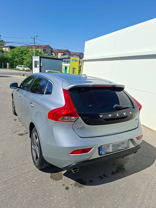 Volvo V40 - 2016