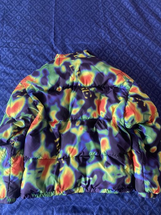 Зимно яке с цветен денсен