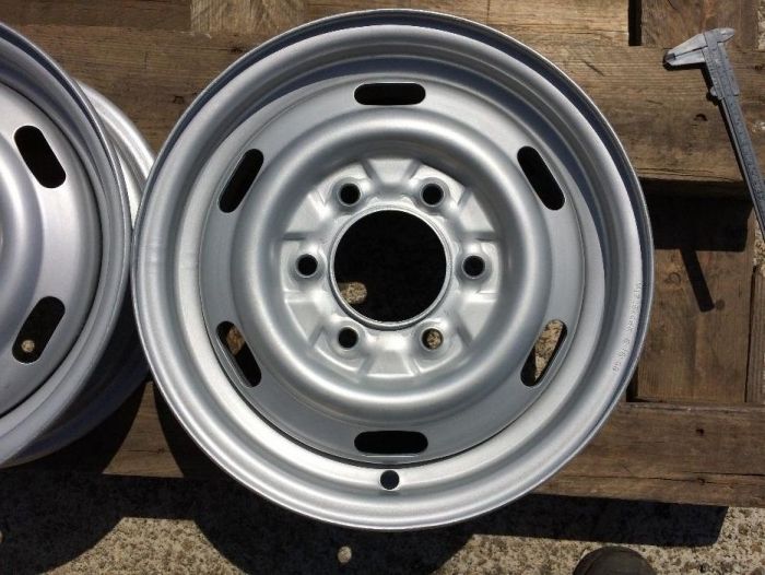 15 джанти 6х139,7 Mazda B-Series -86 4,5J