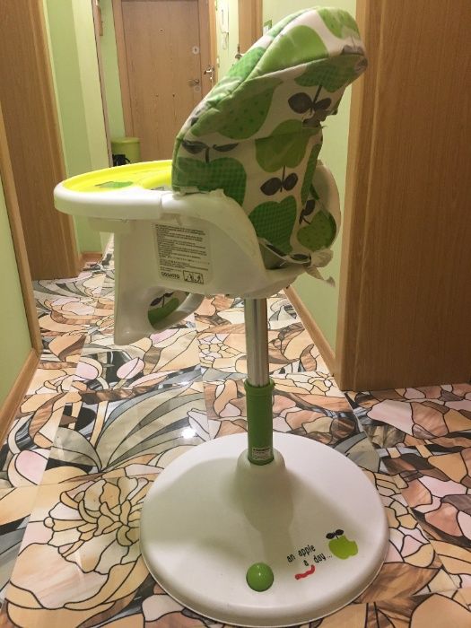 Детско столче за хранене Cosatto 3Sixti Hapi Apples 6м-3год.