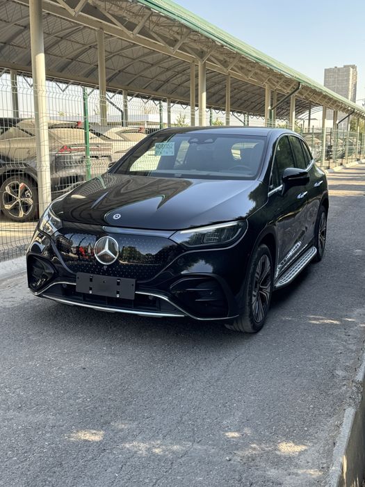 Mercedes benz eqe500 suv/12000km probeg