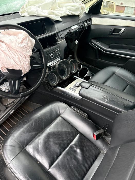 MERCEDES E200 BLUETEC EURO 6 motorul +cutia nu sunt afectate km reali