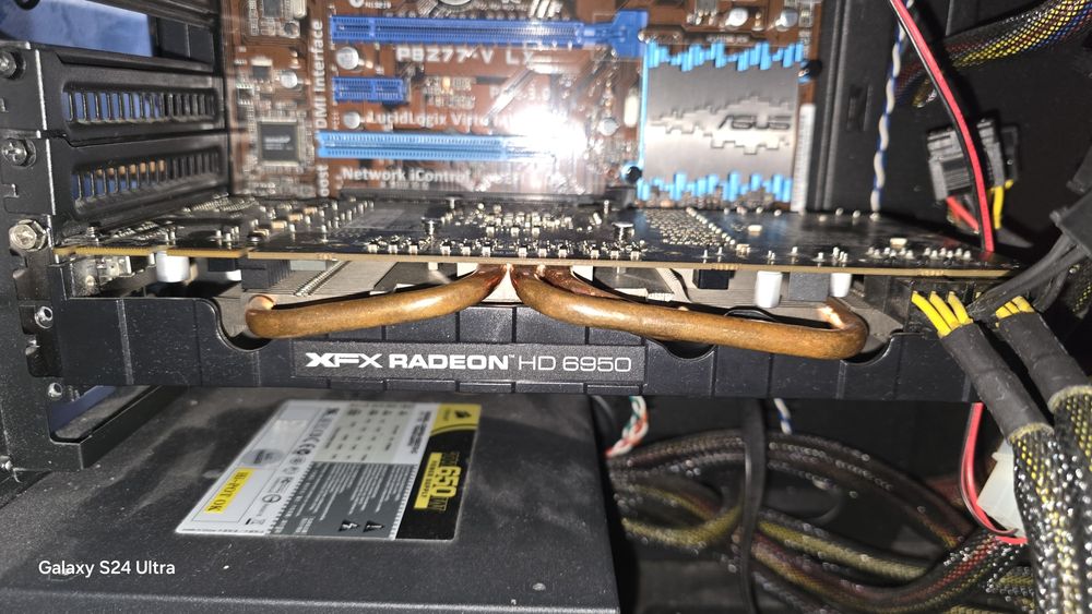 Placa video RADEON HD 6950