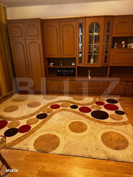 Apartament cu 2 camere, semidecomandat, zona Ultracentrala — fotografia 1