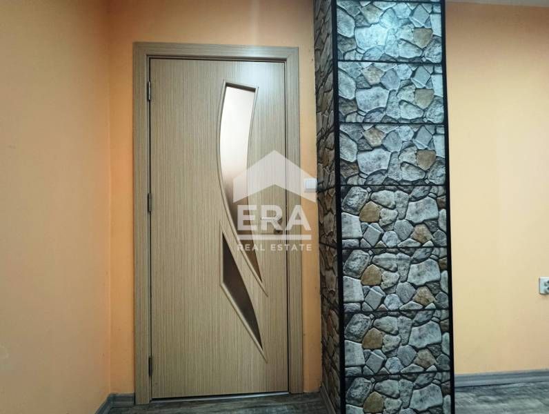 Продава се Четиристаен апартамент в Русе, Дружба 3 - 101 кв.м за 1090 €/кв.м - Снимка #2