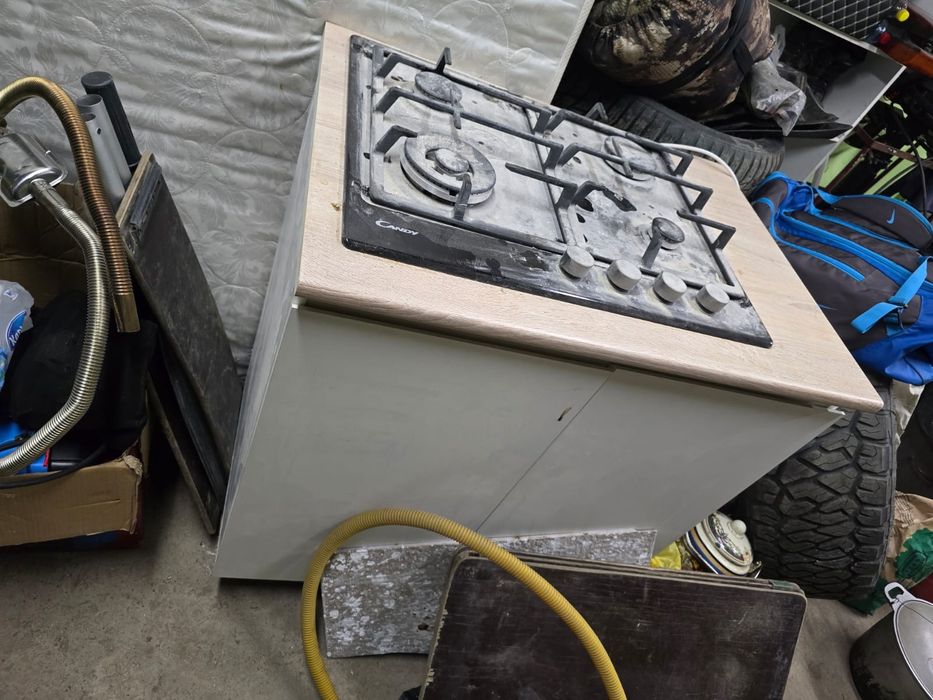 Продам газ плиту