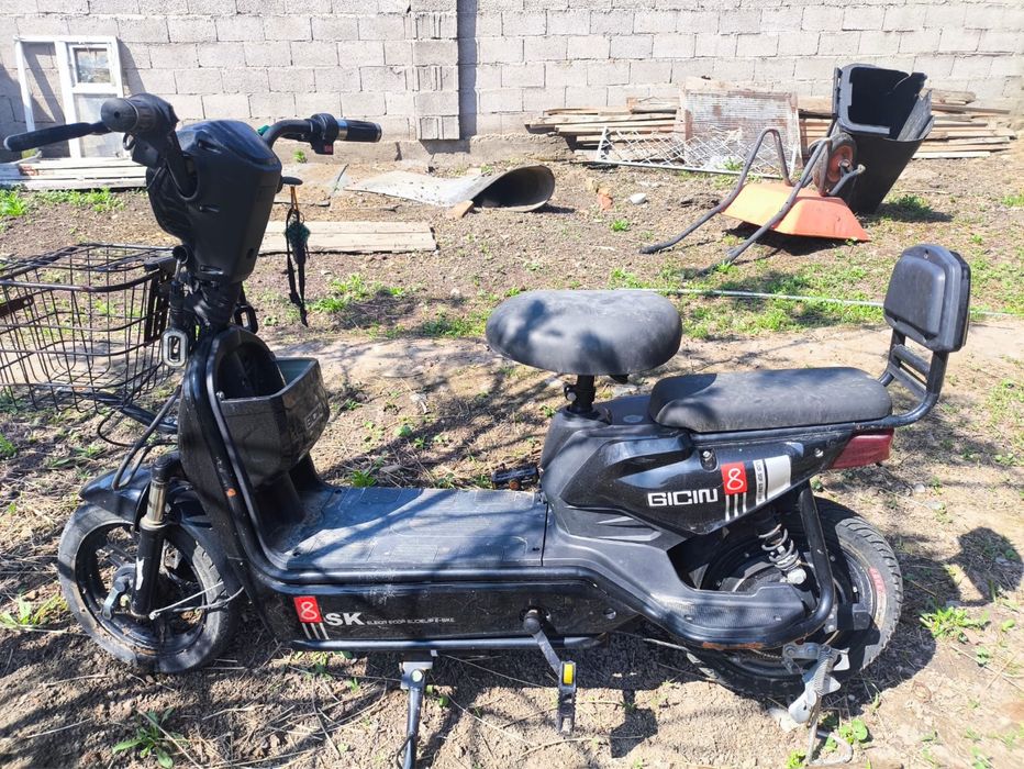 Скутер 2025 года