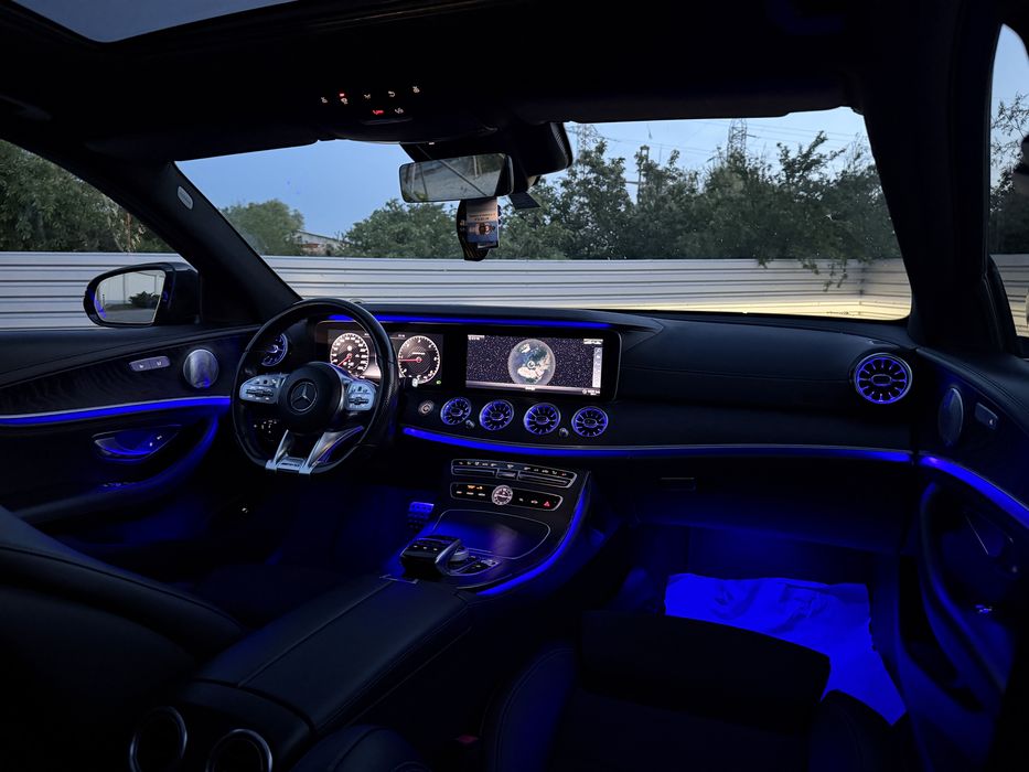 Mercedes Benz E220 AMG 4 Matic