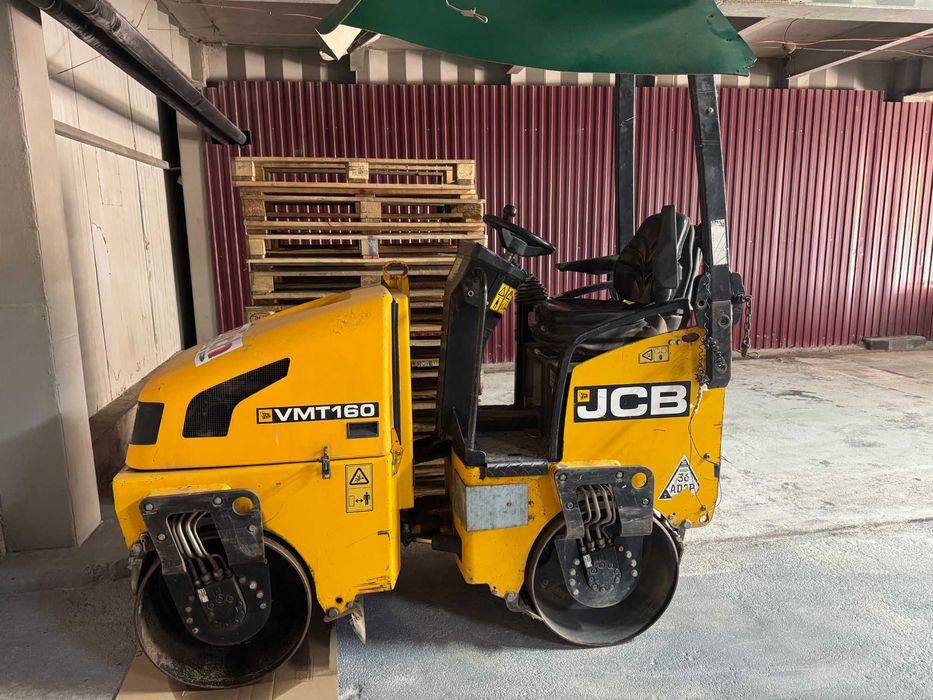 Дорожный каток JCB
