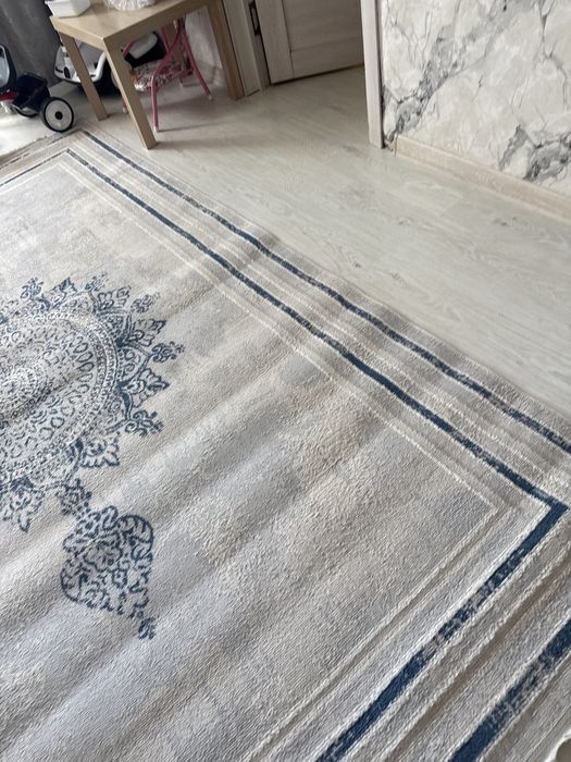 Продам ковер 2:3