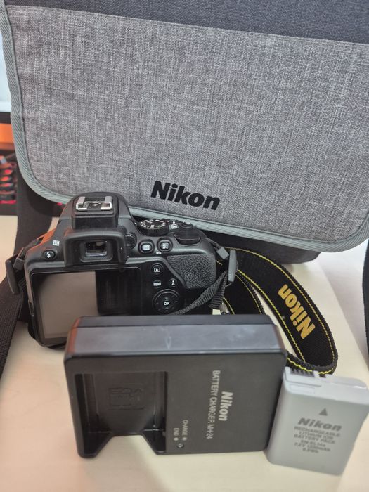 Aparat foto Nikon D3500