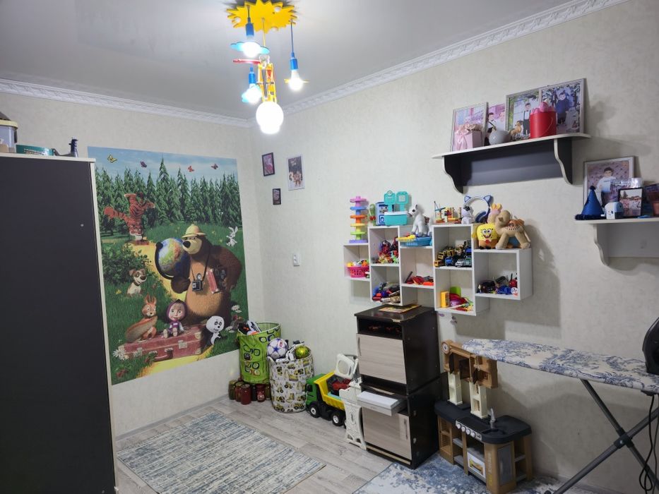 Квартира 2 - 3 комнатная.