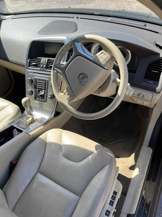 Volvo XC60 D5 AWD на части