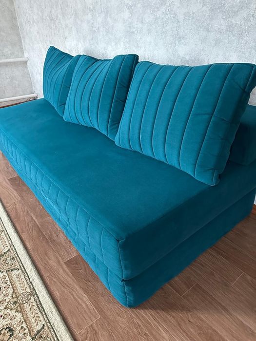 Продам без каркасный диван