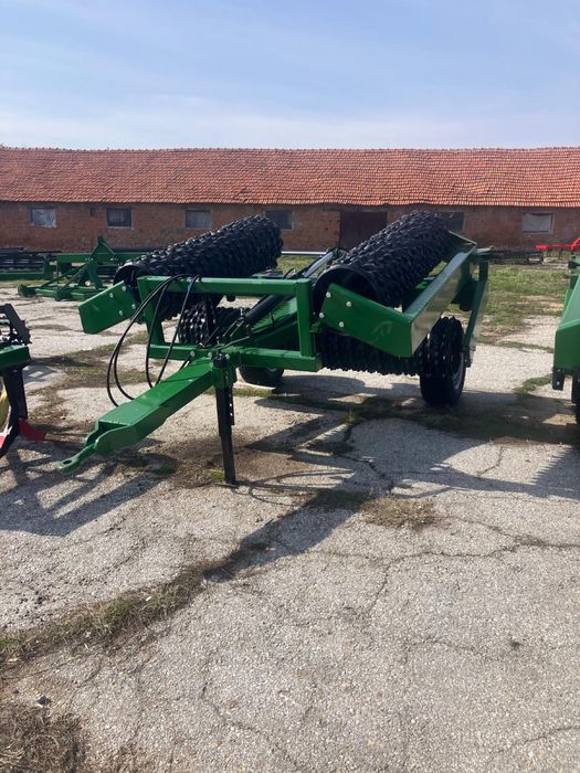 Валяк за почва нов