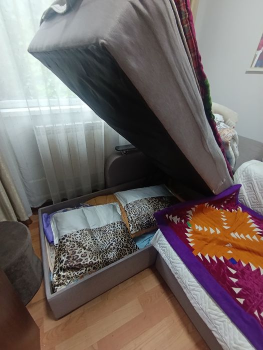 Угловой диван серый