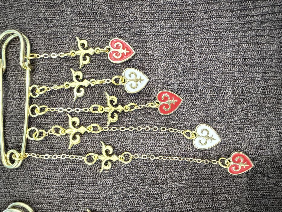 Булавки национальные на наурыз