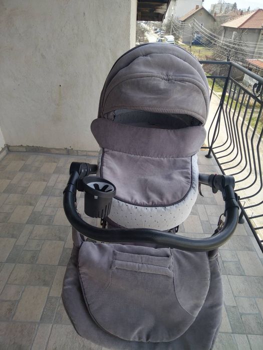Бебешка количка 2 в 1 Намалена на 200лв