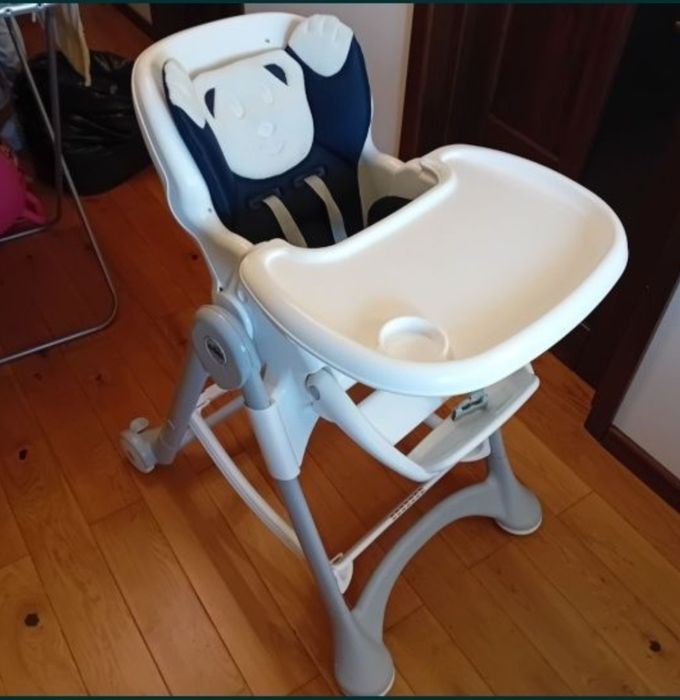 Scaun de masa Cam Campione.