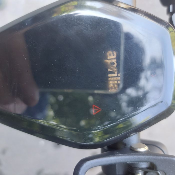 Trotineta electrica APRILIA.