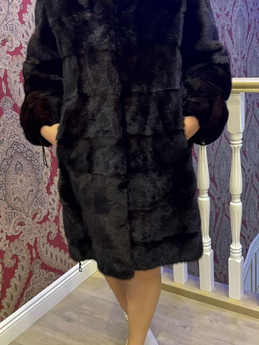 Продам норковую шубу