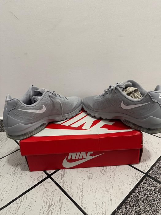 Nike Air Max İnvigor