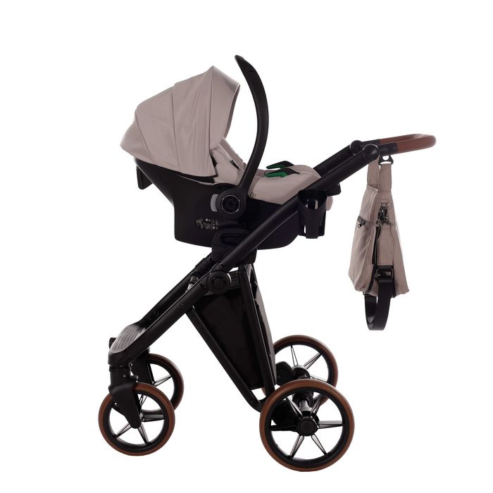 Бебешка количка JUNAMA SMART V3 3в1 с столче за кола