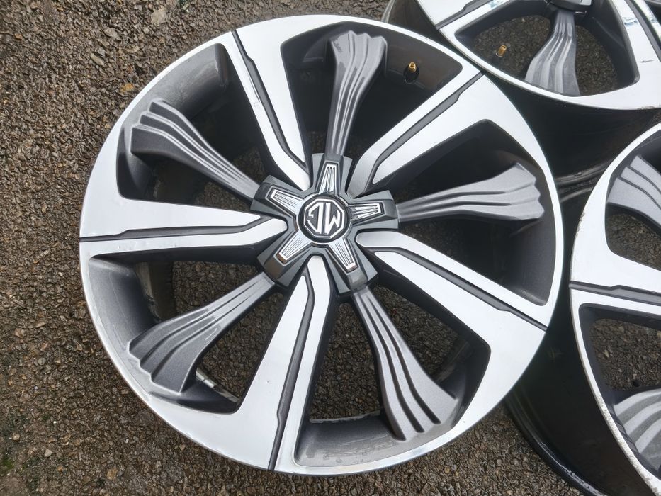 19" оригинални алуминиеви джанти за MG Marvel R.