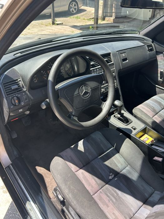 Mercedes Benz w202 c200 75hp