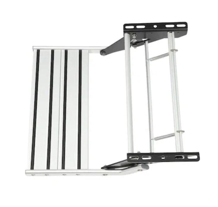 Scara de acces pentru rulote