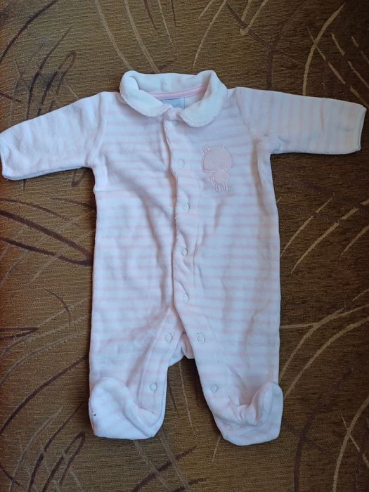 Бебешки и детски дрешки