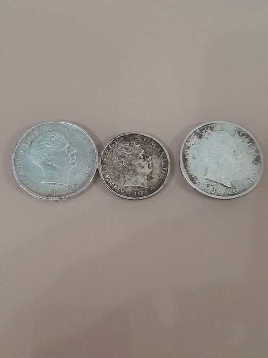 Monezi românești se vând toate la prețul de 500 lei