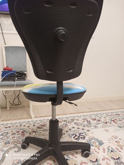 Продам детский стул