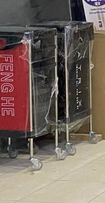 Srochno Yengi salon narsalari sotiladi hamma narsasi bor