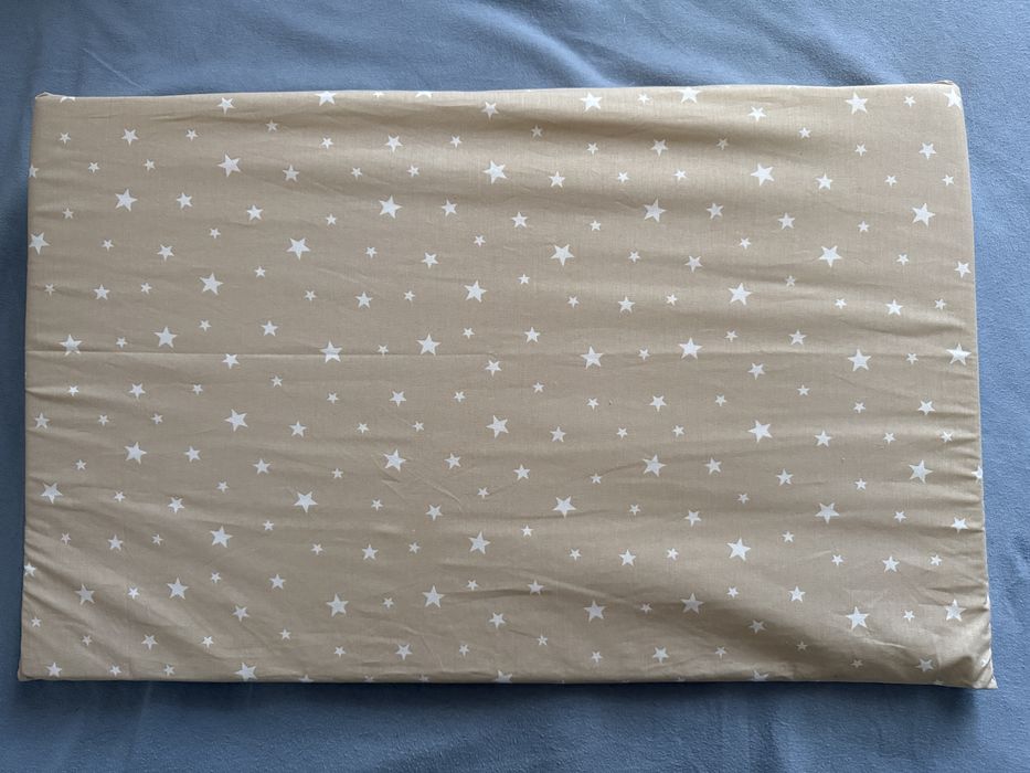 Perna bebelus antireflux antiregurgitare plan inclinat