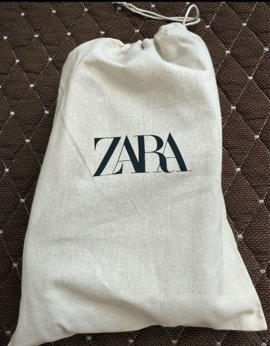 Кожанные лоферы Zara