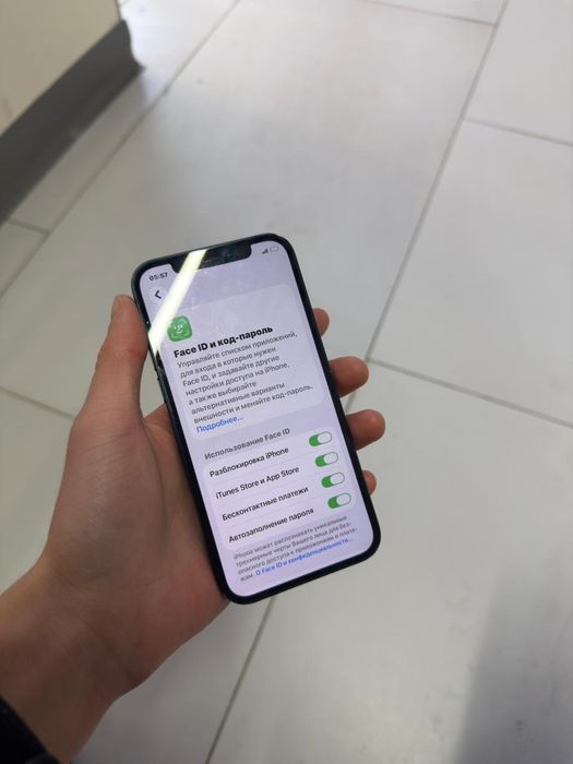 iPhone 12 в хорошем состояний